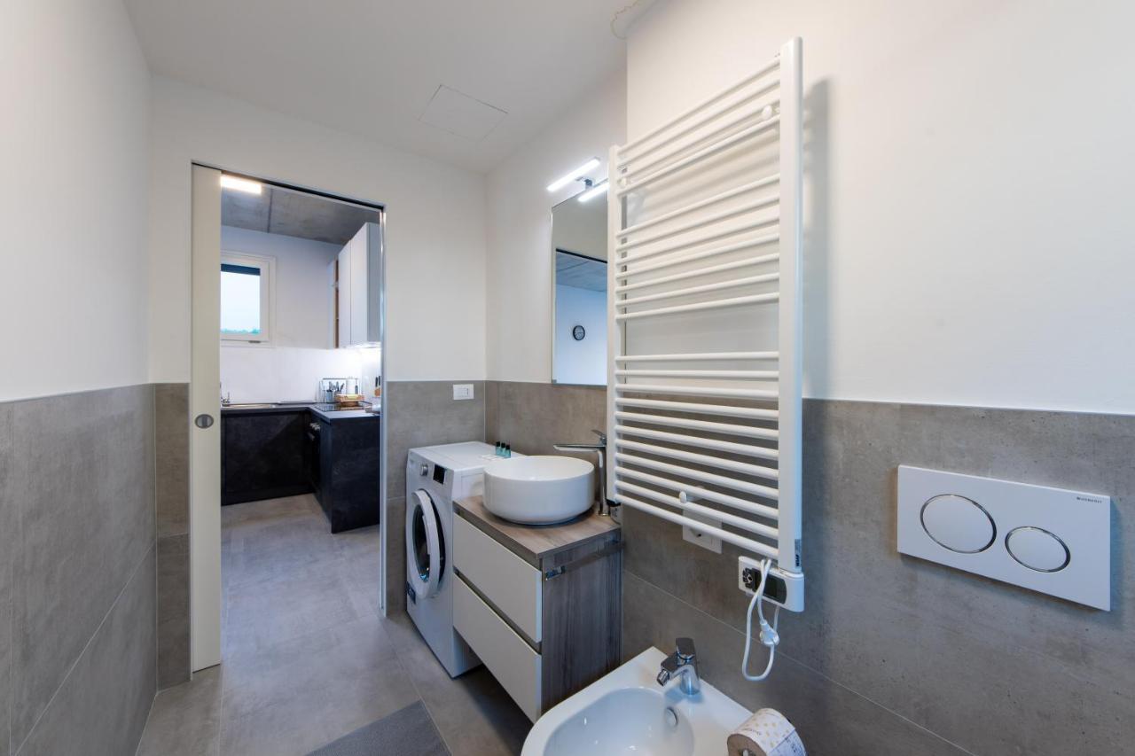 Housmart Toscana 53 Black Болонья Экстерьер фото